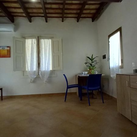 Oltre: Monolocale Con Terrazzo Privato Al Piano Apartamento Trapani Exterior foto