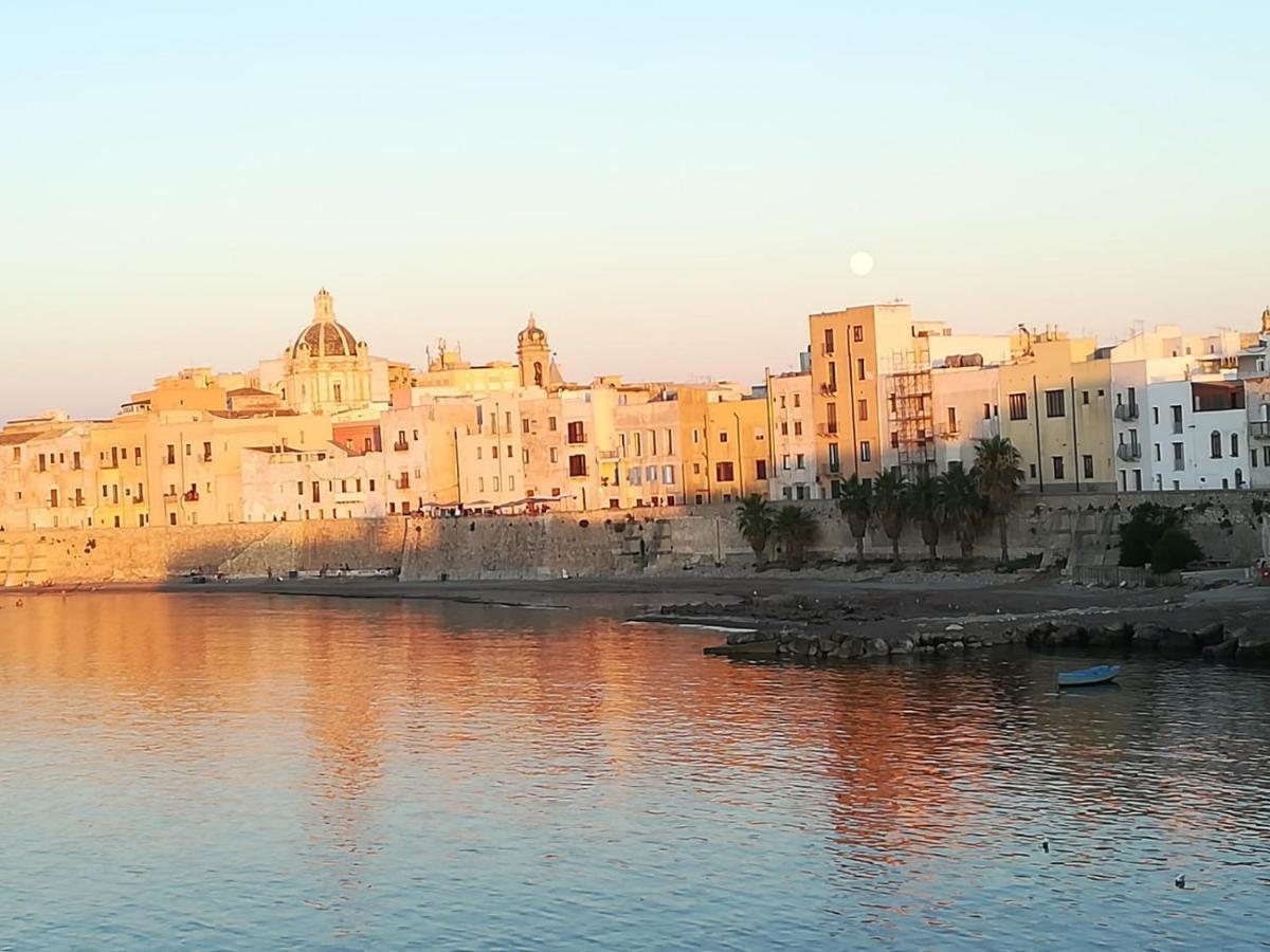 Oltre: Monolocale Con Terrazzo Privato Al Piano Apartamento Trapani Exterior foto